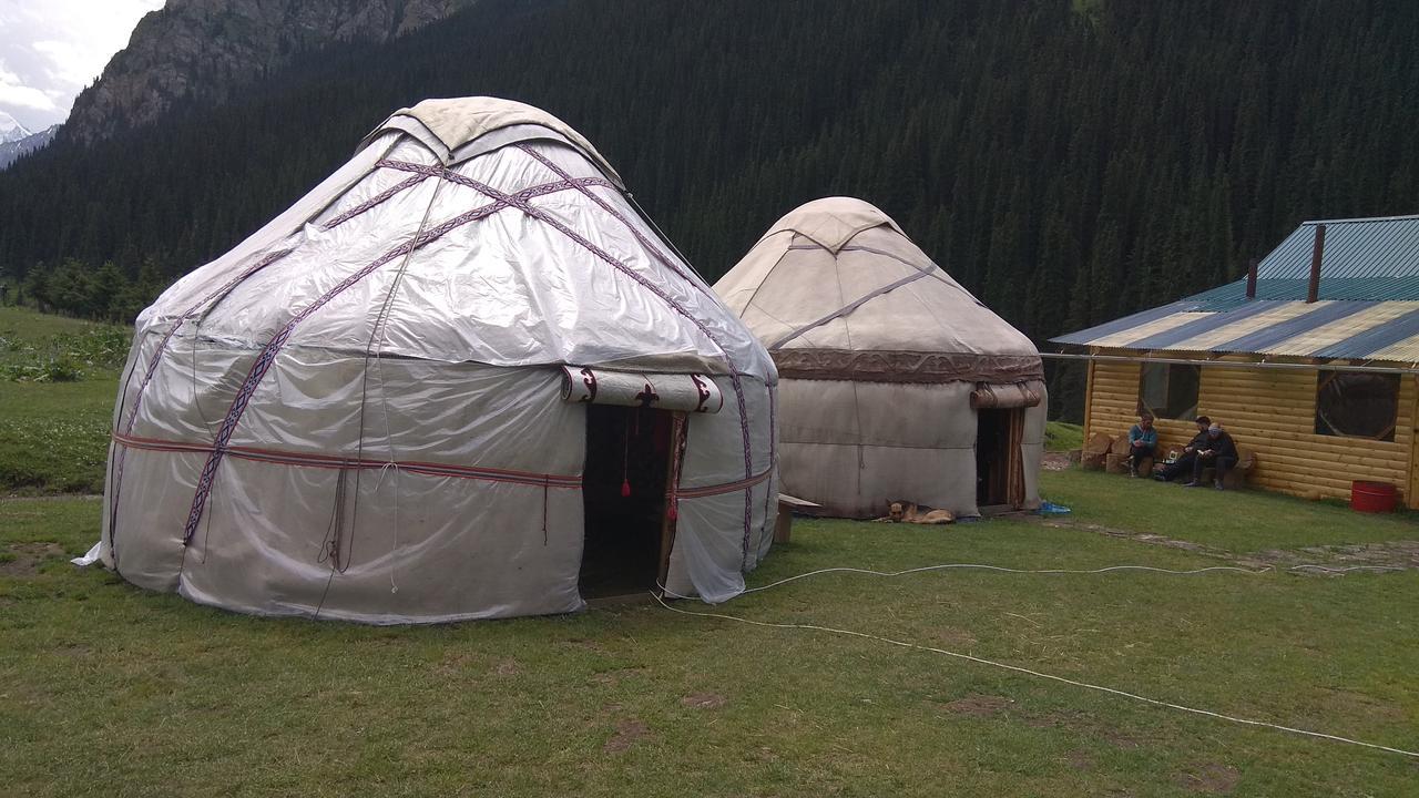Ala-Kul Guesthouse In Altyn-Arashan Karakol Exterior foto